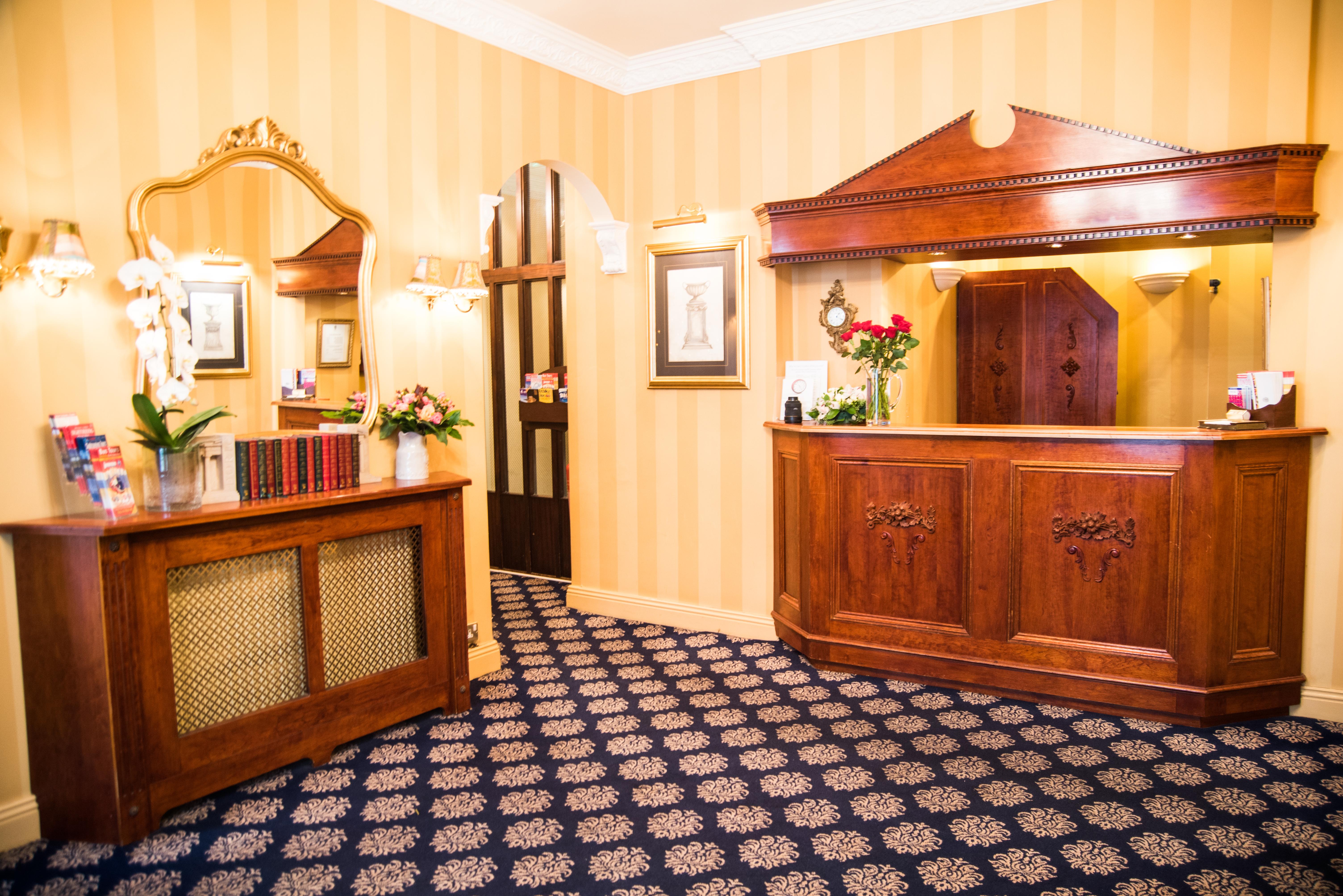 London Lodge Hotel Экстерьер фото
