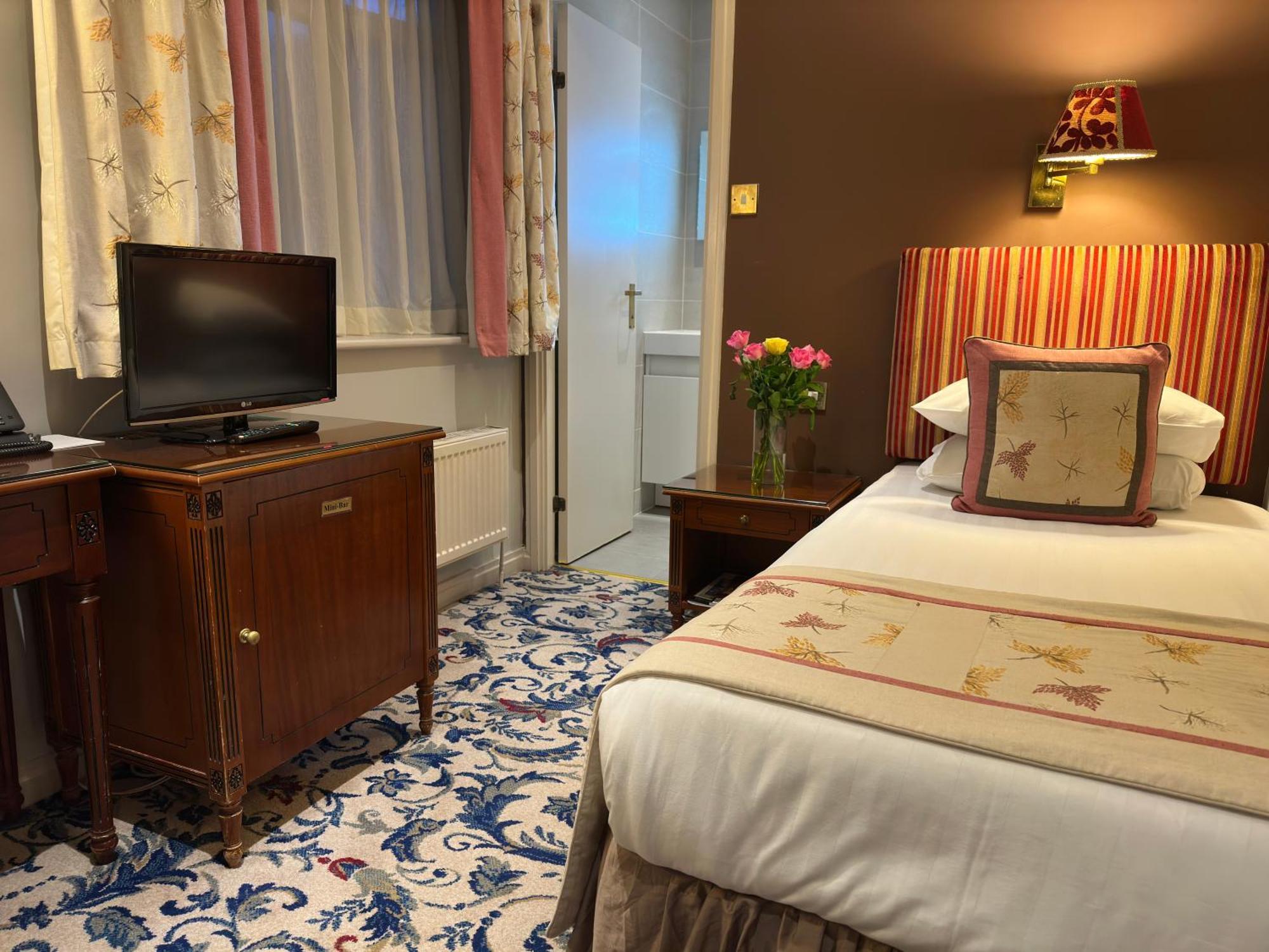 London Lodge Hotel Экстерьер фото