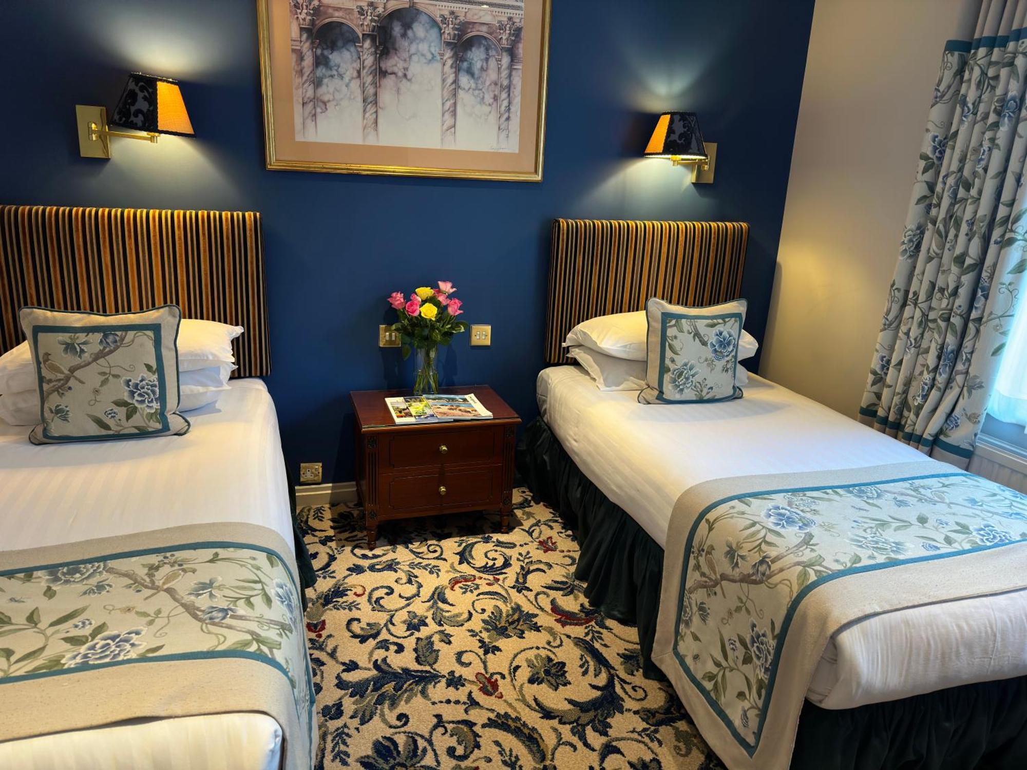 London Lodge Hotel Экстерьер фото