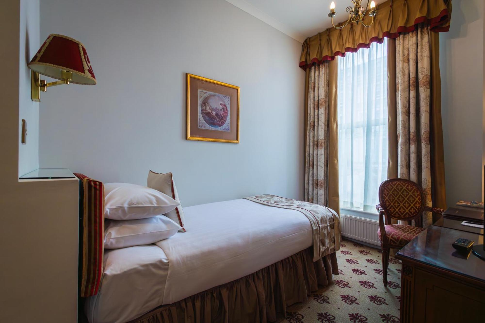 London Lodge Hotel Экстерьер фото