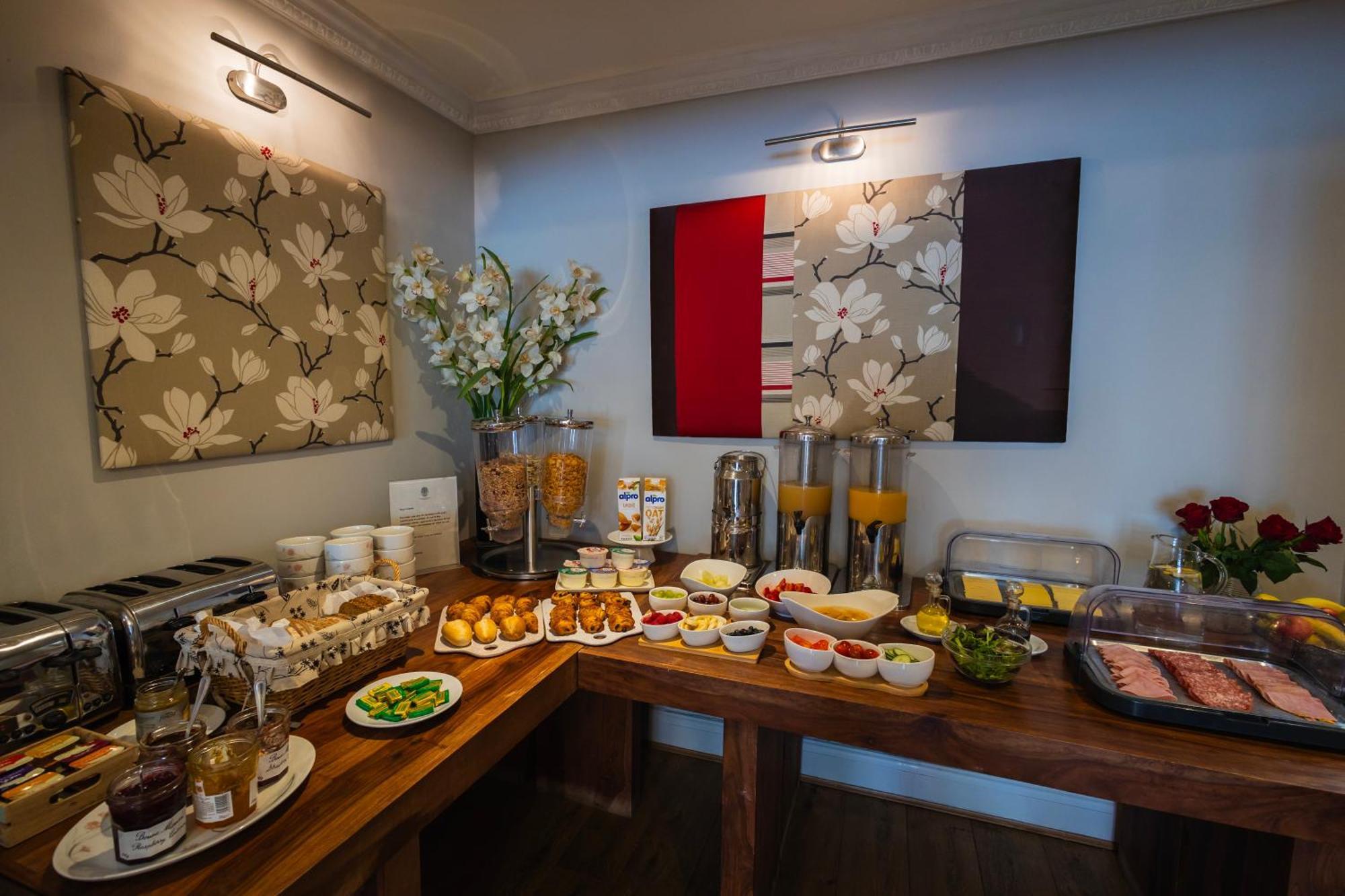 London Lodge Hotel Экстерьер фото